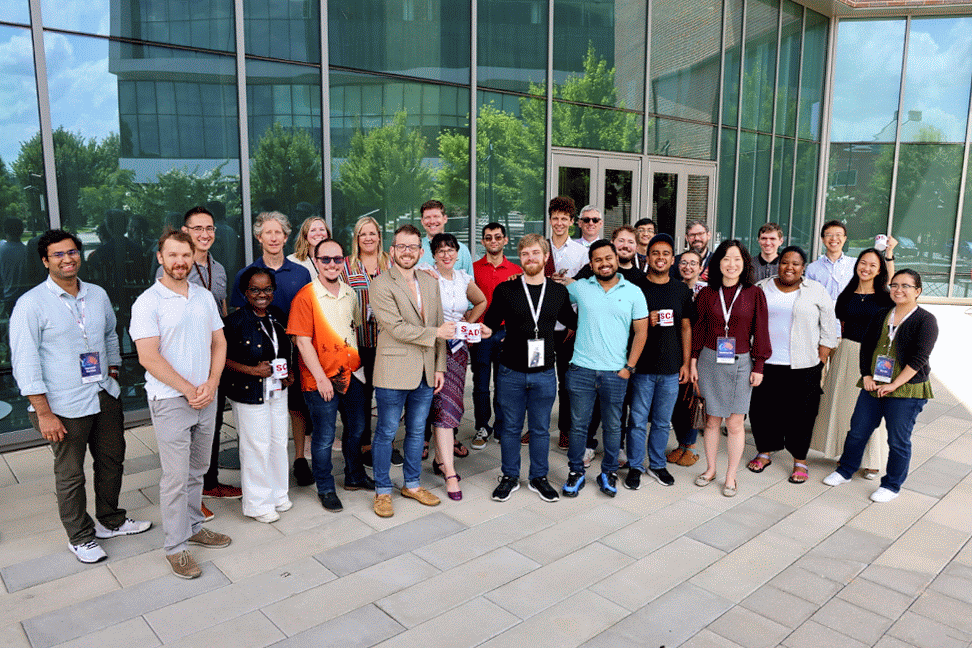 Group of 20+ SCADS participants.